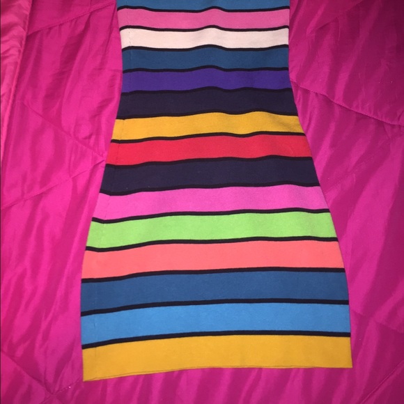 BEAUTIFUL HALTER SWEATER DRESS . - Picture 2 of 2