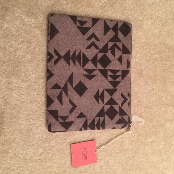 Mossimo wool geometric clutch bag