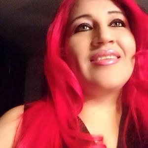 Meet your Posher, Claudia