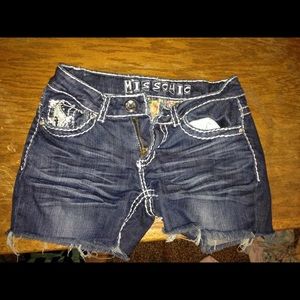 Miss Chic Shorts size 5
