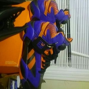 Reebok pumps