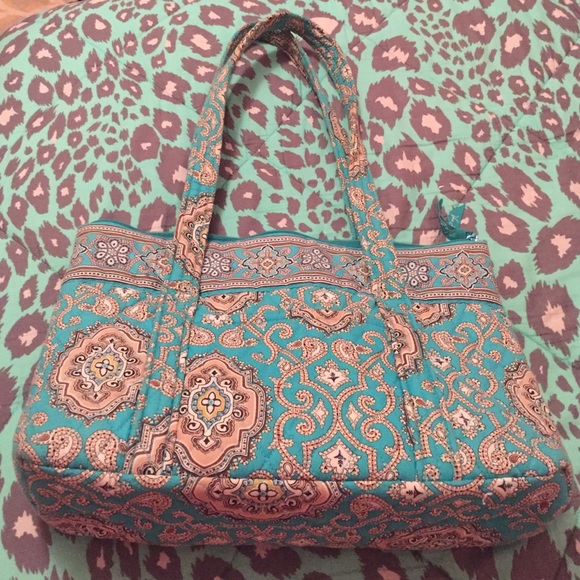 Vera Bradley purse - Picture 3 of 4