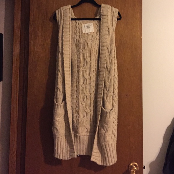 Abercrombie & Fitch Long Vest