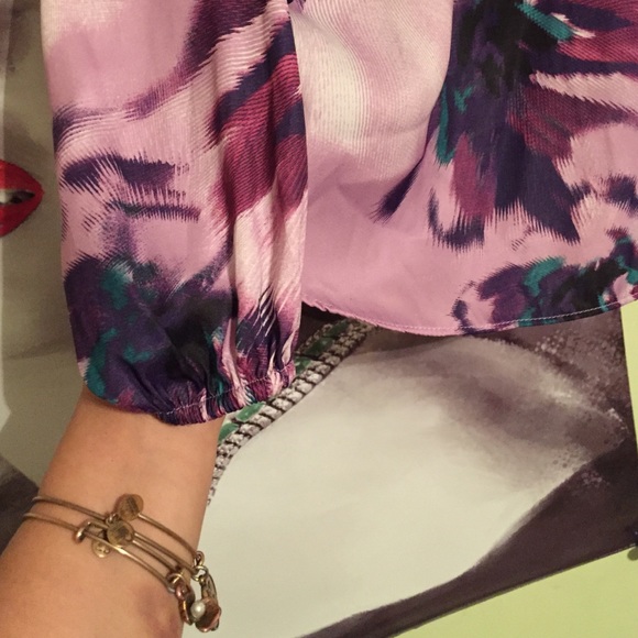 Jennifer Lopez blouse! - Picture 3 of 4