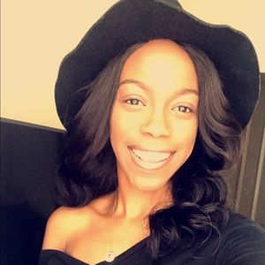 Meet your Posher, Tenea