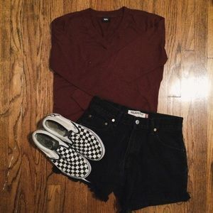 MAROON LONGSLEEVE.