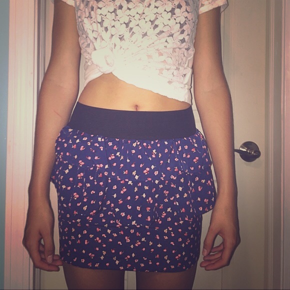 Floral print skirt