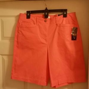 Coral casual shorts
