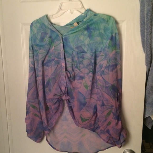 Long sleeve flowy shirt