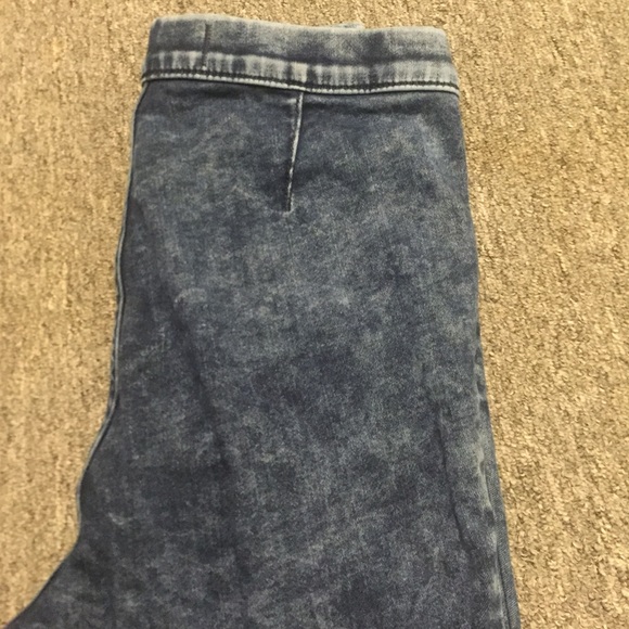 HOLLISTER HIGH RISE JEGGINGS👖 - Picture 3 of 4