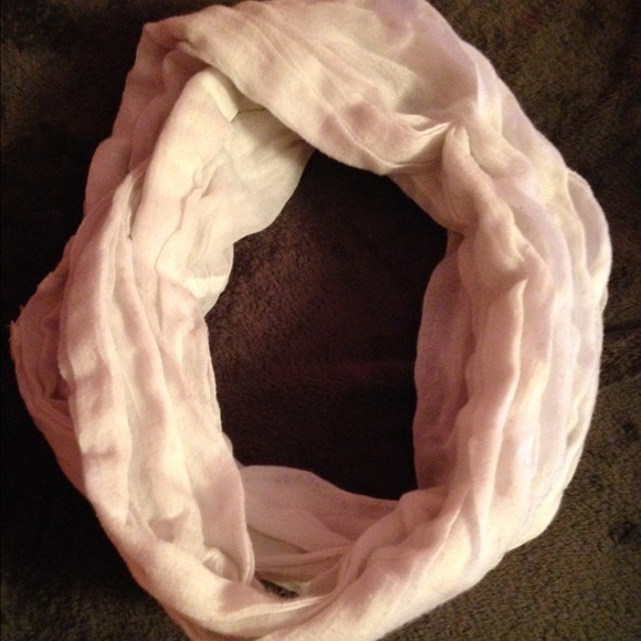 White comfy infinite scarf!!!!