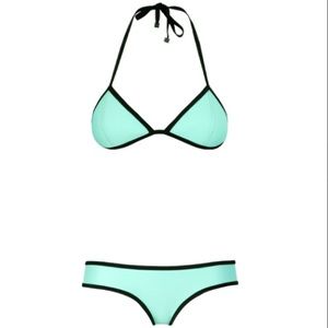 Triangl Bikini