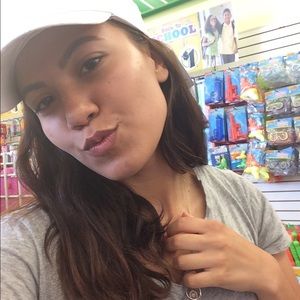 Meet your Posher, Melissa