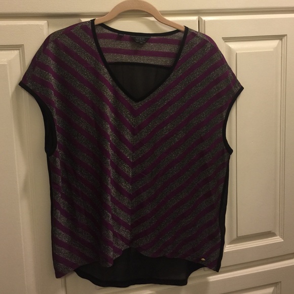 Guess top