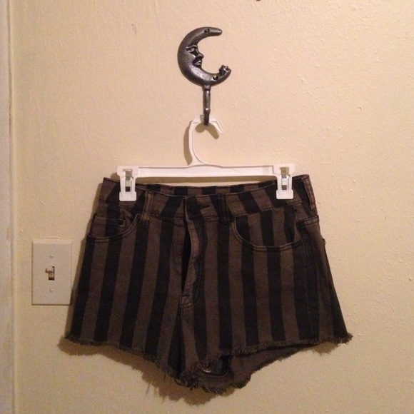 High waisted urban outfitters shorts