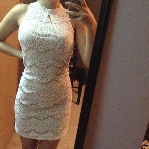 White Lace Bodycon Dress⭐️