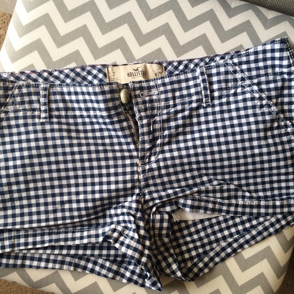Hollister shorts: blue/white checkered print - Picture 1 of 4