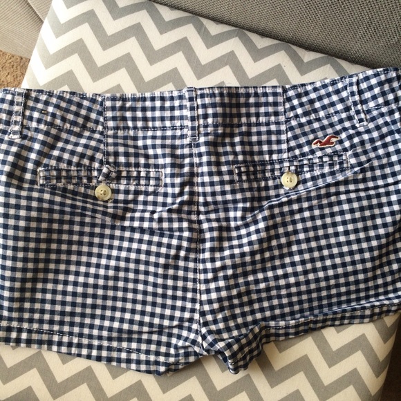 Hollister shorts: blue/white checkered print - Picture 3 of 4
