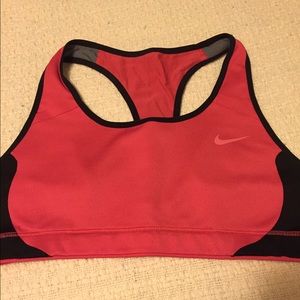 Sports bra
