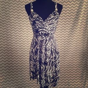 Super cute! Mixed animal print dress 🎀