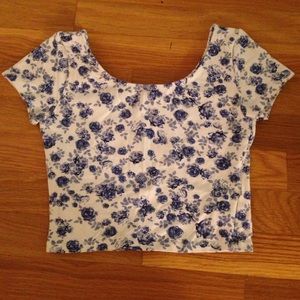 Blue floral crop top only worn once!!
