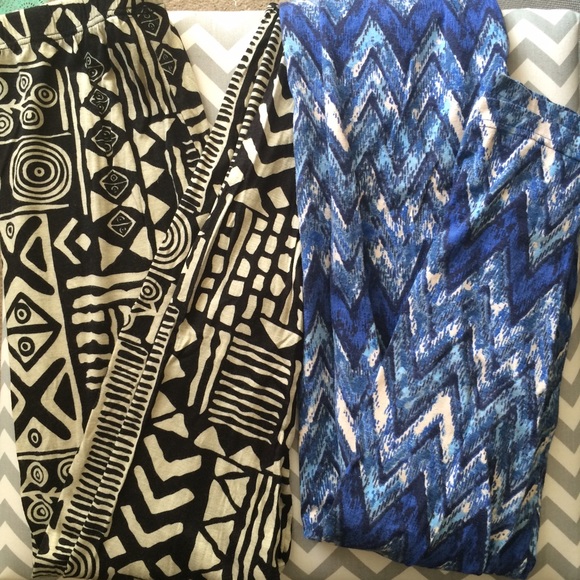 Blue chevron leggings! - Picture 3 of 3