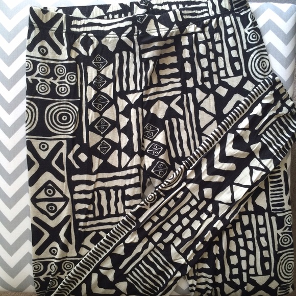 Tribal print leggings! - Picture 1 of 2