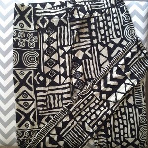 Tribal print leggings!