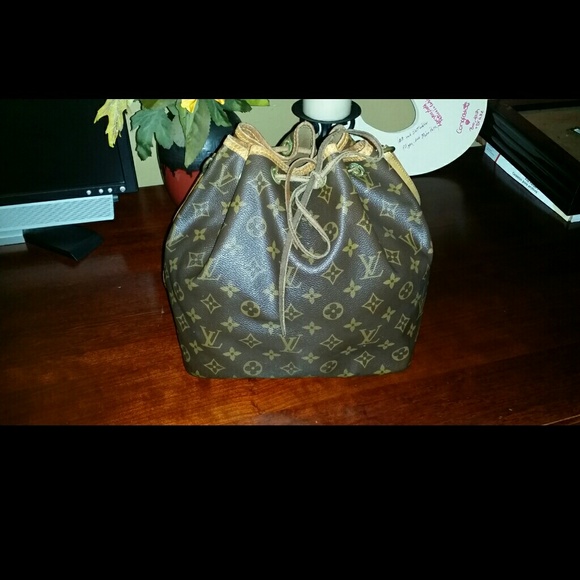 Auth Vintage Louis Vuitton Petit Noe
