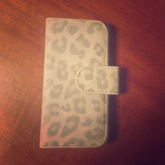 iPhone 5/5s case - Picture 1 of 3