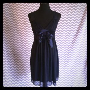 Cute navy dress! With front bow 🎀