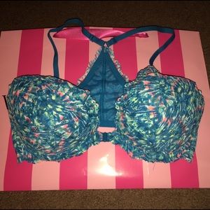 Victoria secret bra!