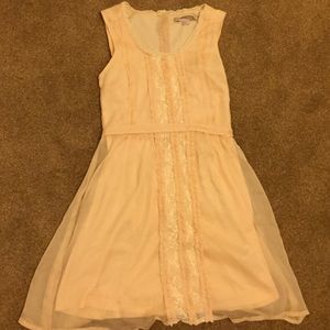 Romantic peach lace paneled dress - Forever 21