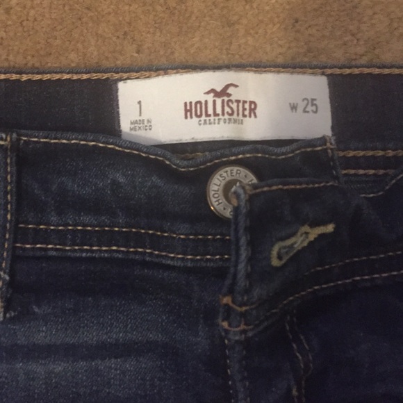 Hollister Shorts - Picture 3 of 4