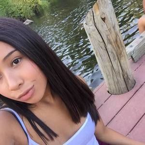 Meet your Posher, Gladis