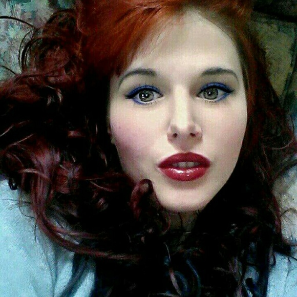 Meet your Posher, Kimberly nicole - Picture 3 of 3