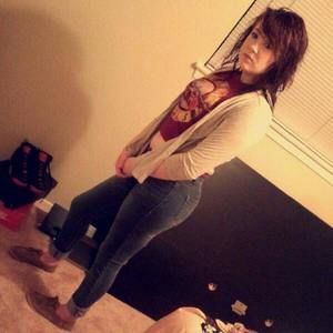 Meet your Posher, Leila