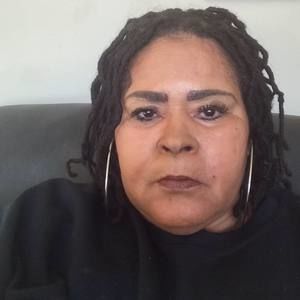 Meet your Posher, Sharon