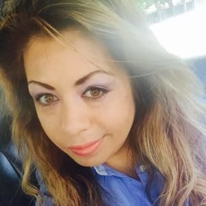 Meet your Posher, Carimel