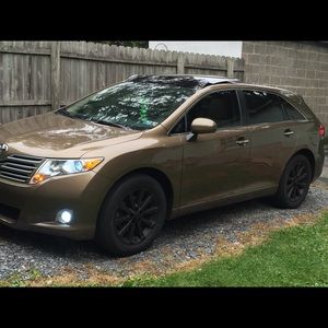 Meet your Posher, Yolanda