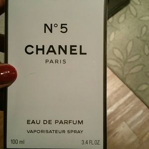 Chanel number  5 eau de parfum
