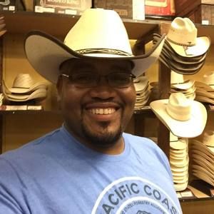 Meet your Posher, Freddie