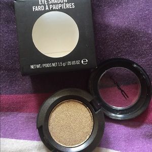 Mac eye shadow .