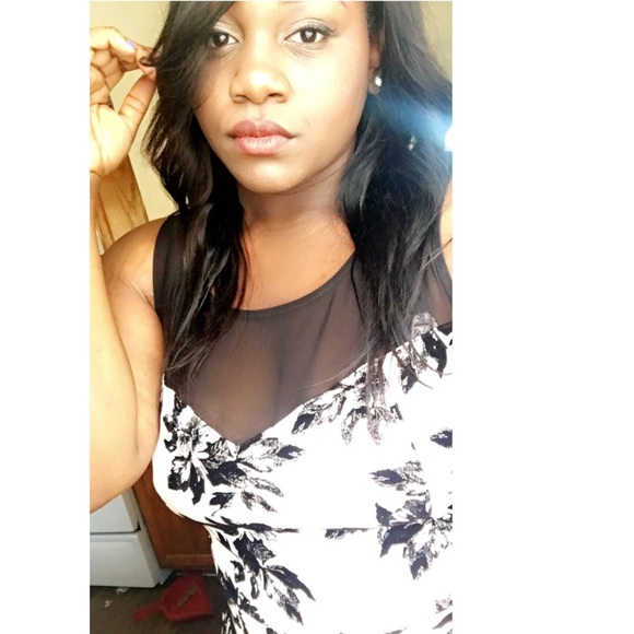 Meet your Posher, Andre'yonna - Picture 2 of 3