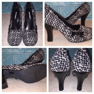 Worn Once size 9 Bongo black & white 2 1/2 heels