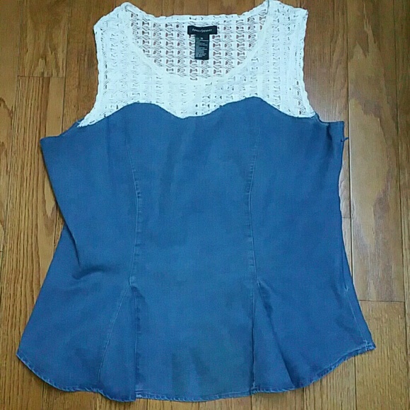 Adorable denim peplum top