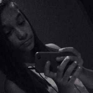 Meet your Posher, Elisa