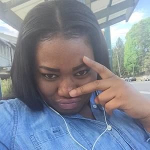 Meet your Posher, Daisha