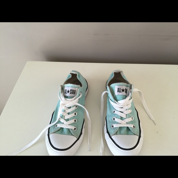 Light blue/Aqua all star converse