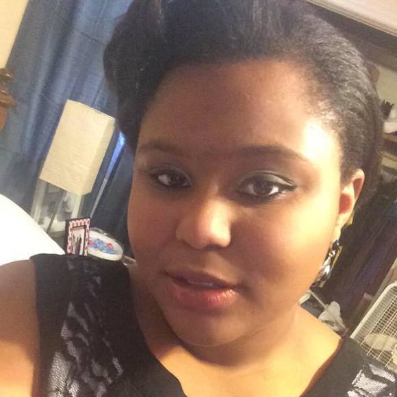 Meet your Posher, Nycole